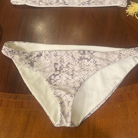 Large gray white python bikini set - Picture 2 of 5